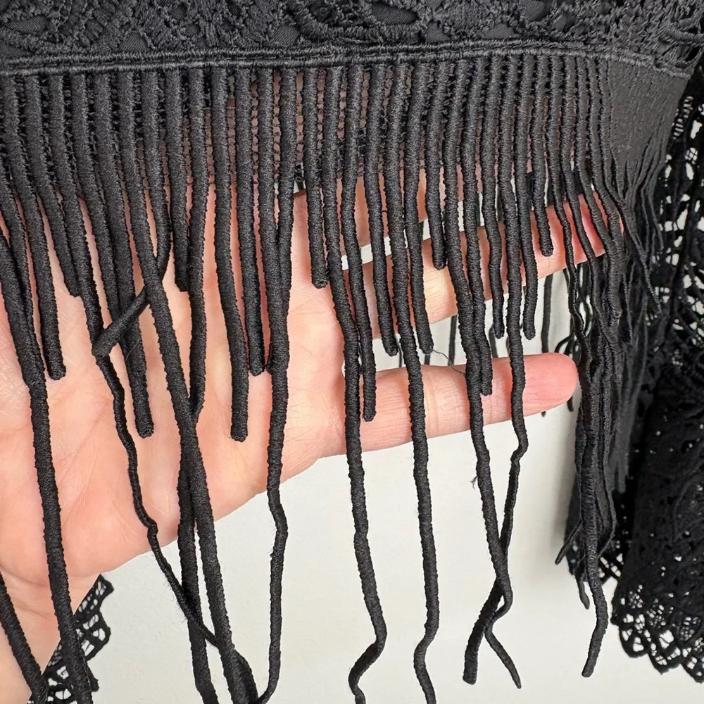Beulah Black Crochet Fringe Long Sleeve Blouse size 6 zipper back boho festival - Picture 5 of 13